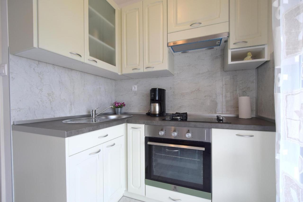 Apartment Biserka Malinska Extérieur photo