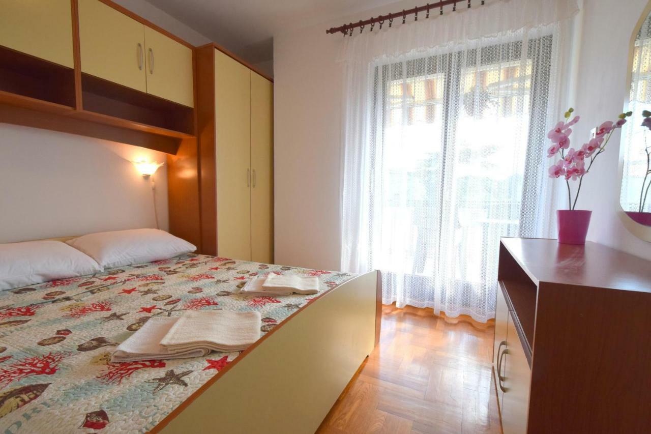 Apartment Biserka Malinska Extérieur photo